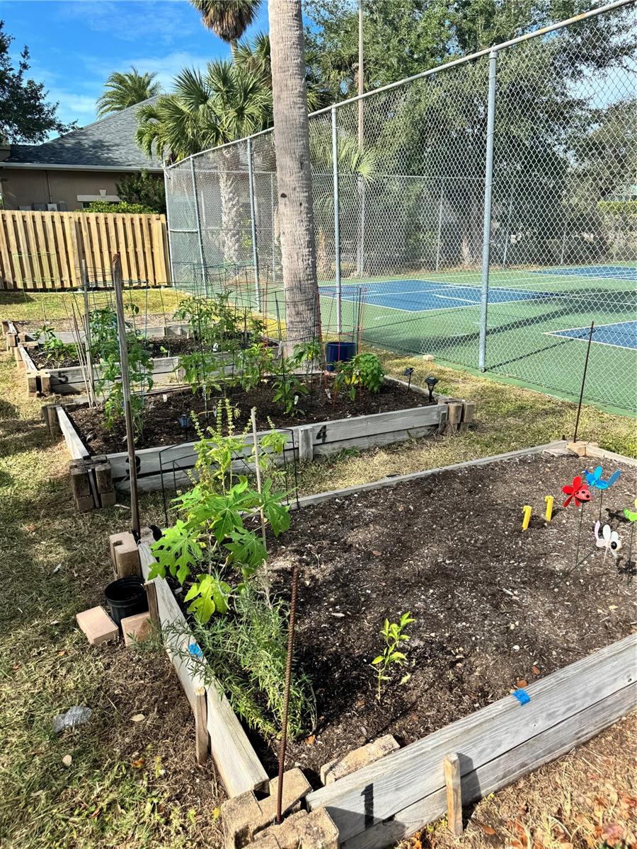 PROMENADES WEST CONDO - Residential