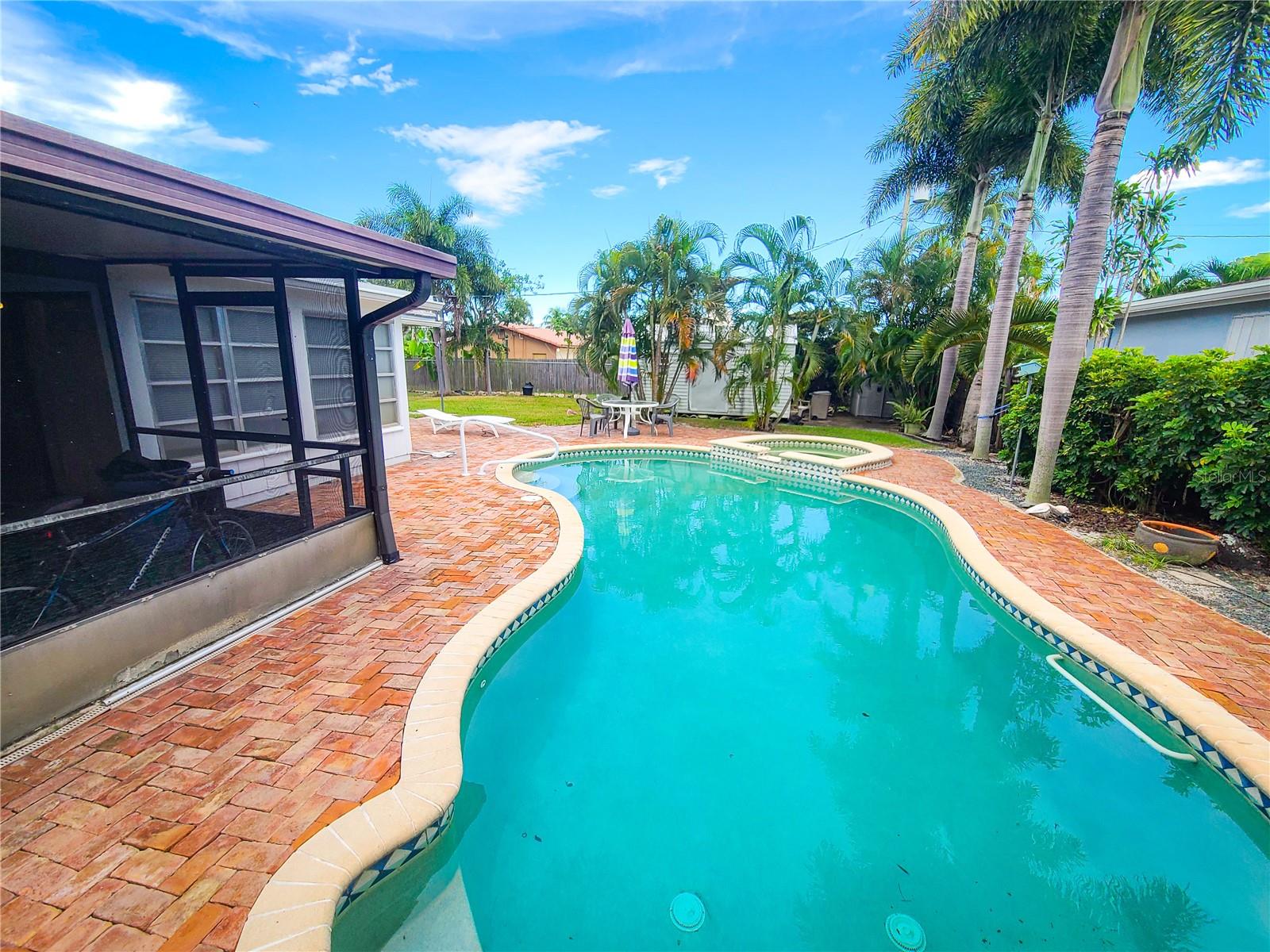 NORTH LAKE WORTH - Residential