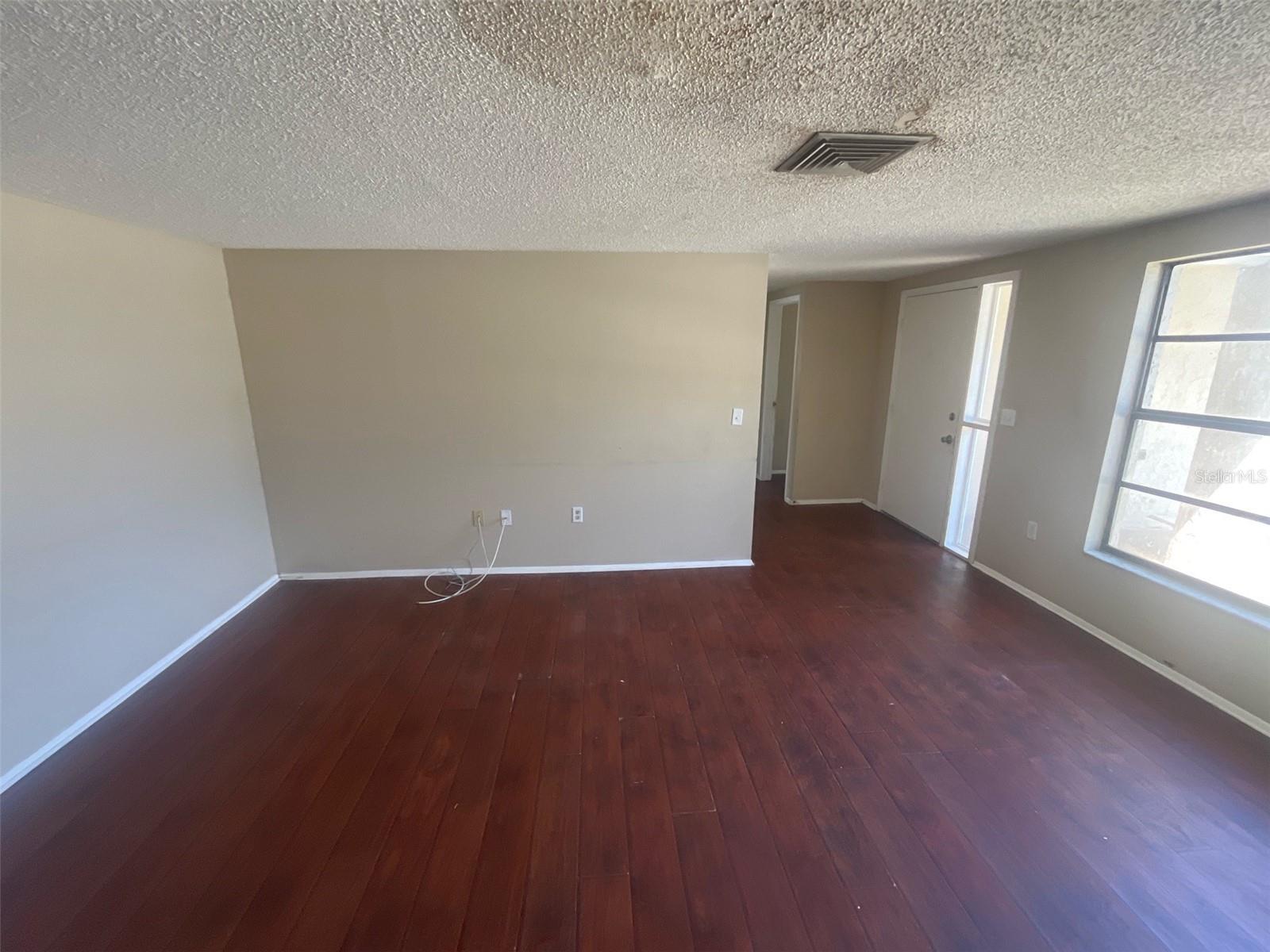 6646 ALBEMARLE PARKWAY