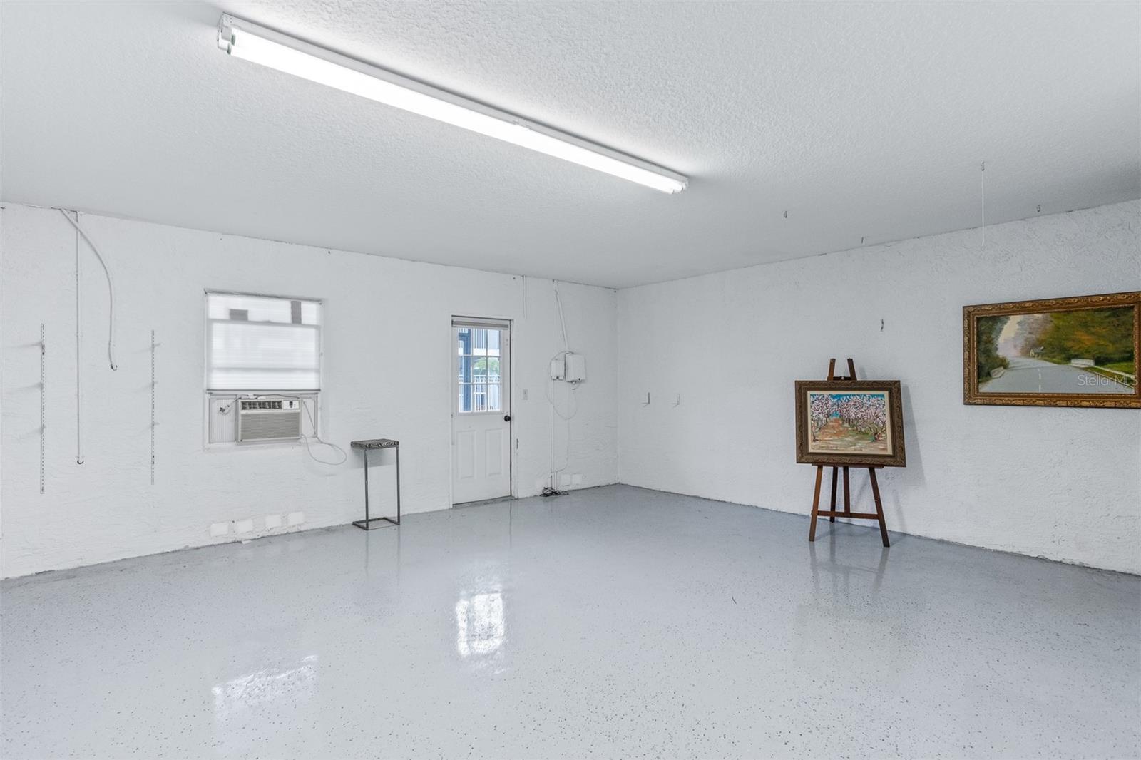 TIERRA SHORES TWNHMS - Residential