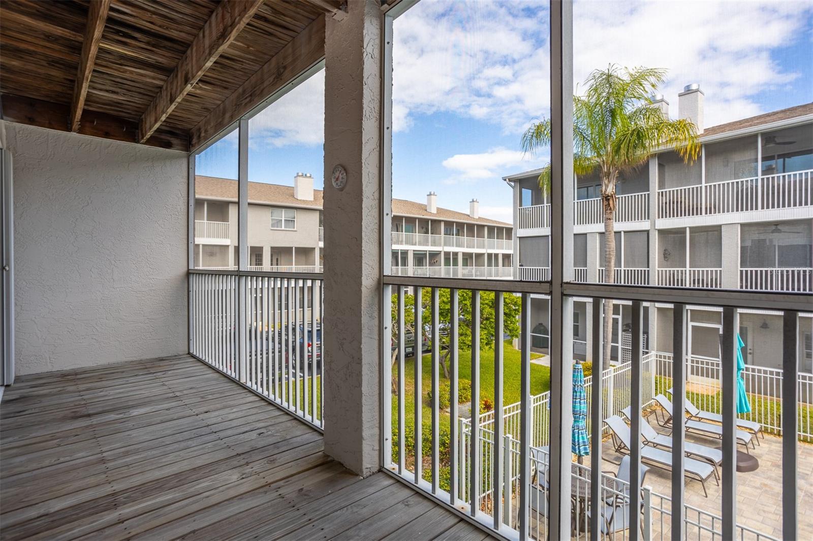 TIERRA SHORES TWNHMS - Residential