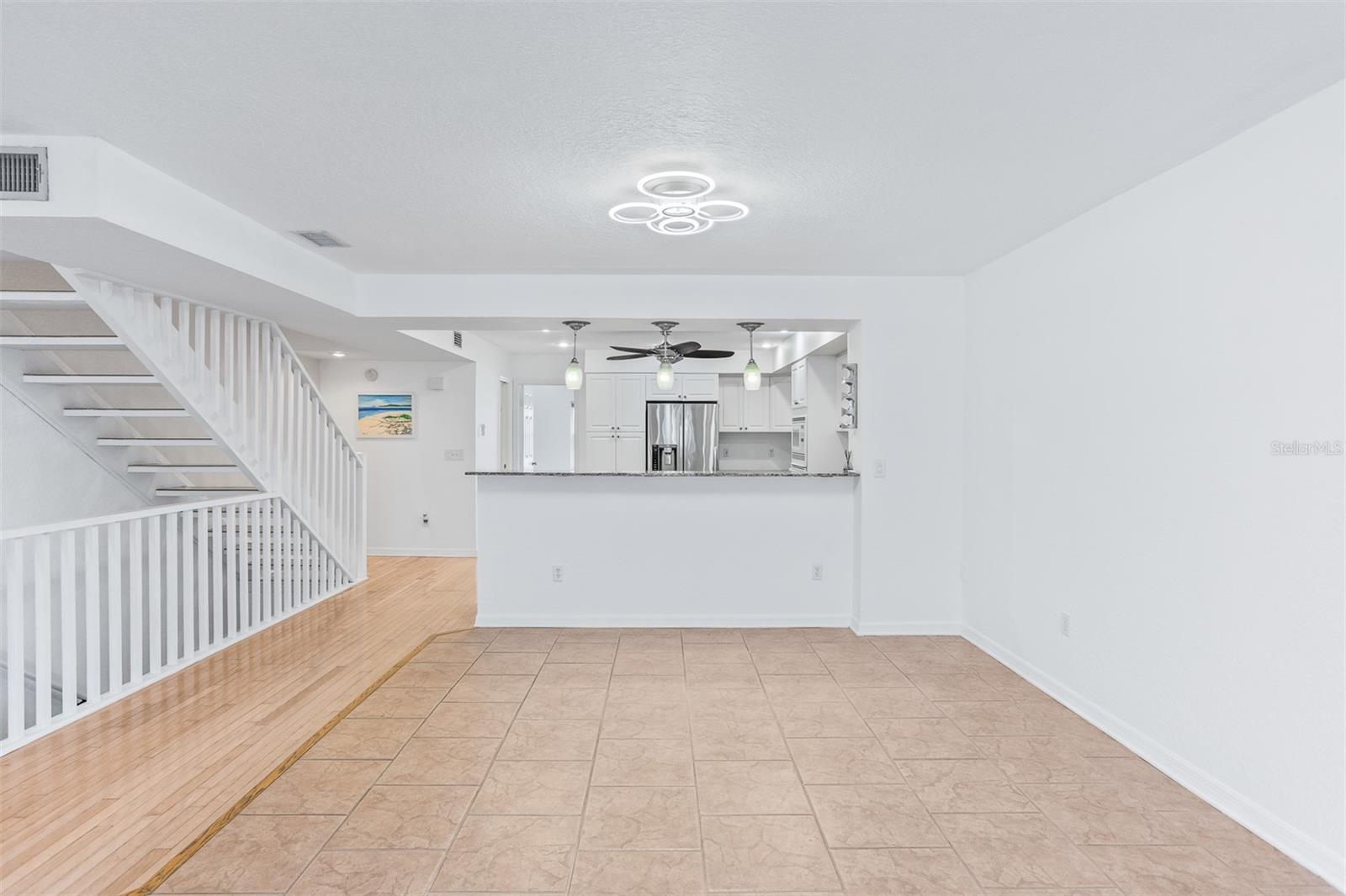 TIERRA SHORES TWNHMS - Residential