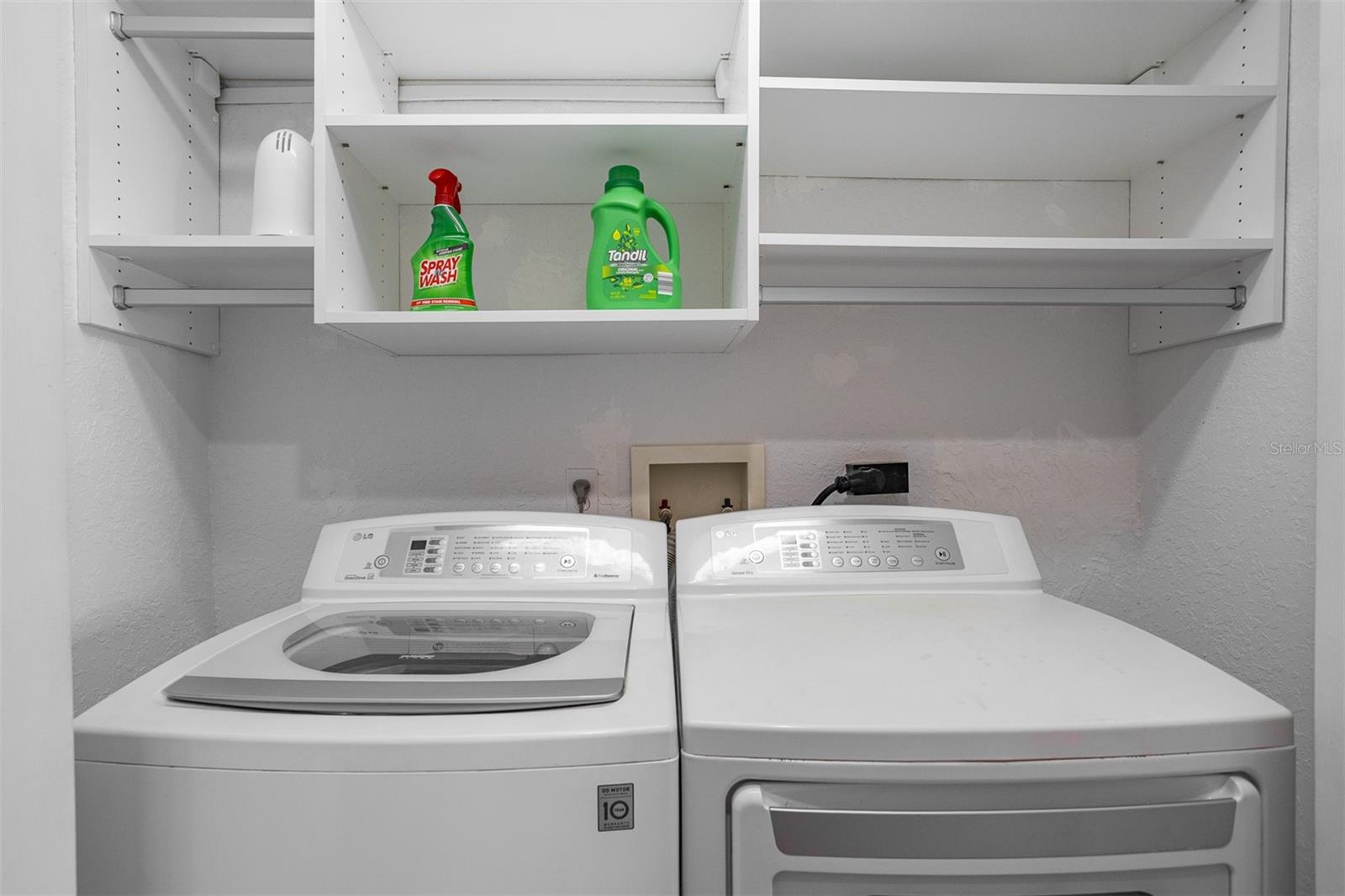 TIERRA SHORES TWNHMS - Residential