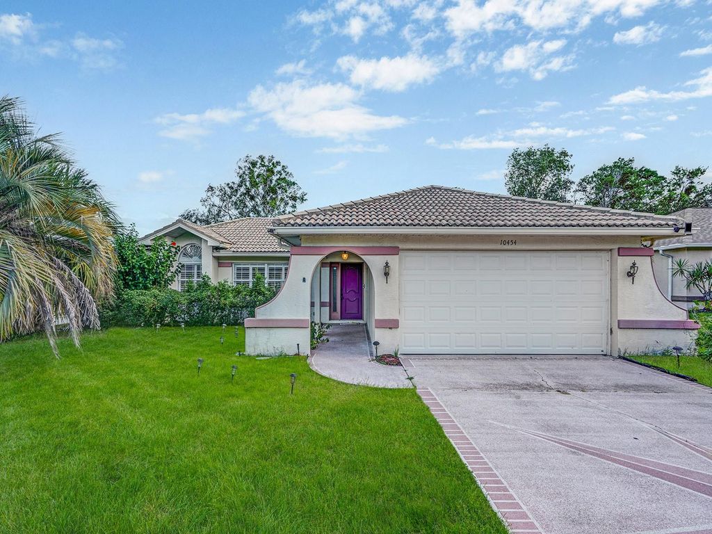 Photo of 10454 Ventura Drive, Spring Hill, FL 34608 (MLS # TB8434551)