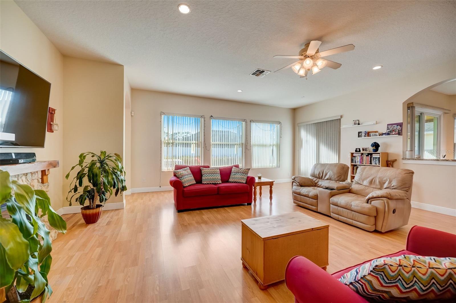 CONWAY GROVES - Residential