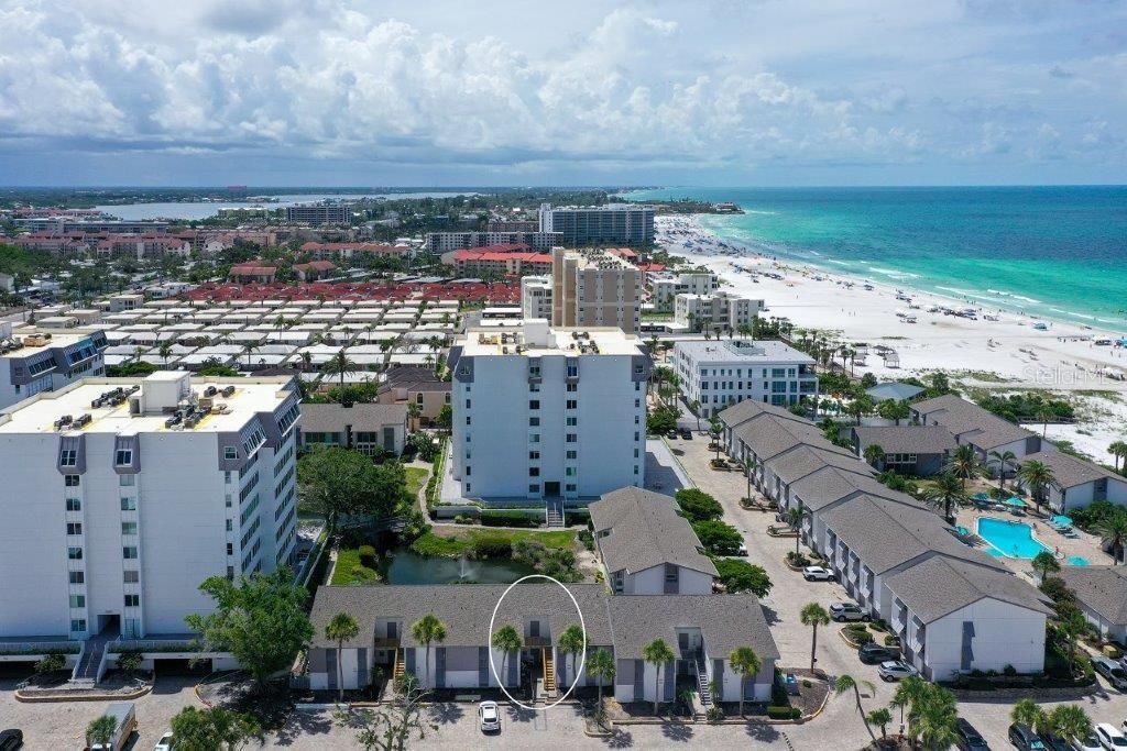 Photo of 1036 W Peppertree Lane #113B, Sarasota, FL 34242 (MLS # A4658162)