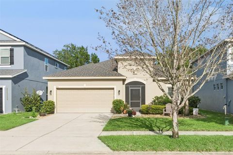 Photo of 706 Barefoot Bay Loop, Groveland, FL 34736 (MLS # G5110472)
