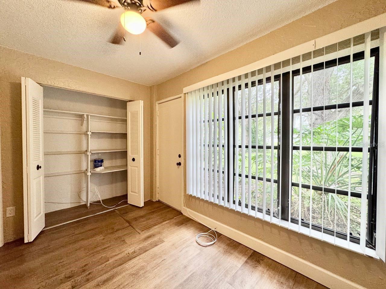 IMPERIAL OAKS CONDO - Residential Lease