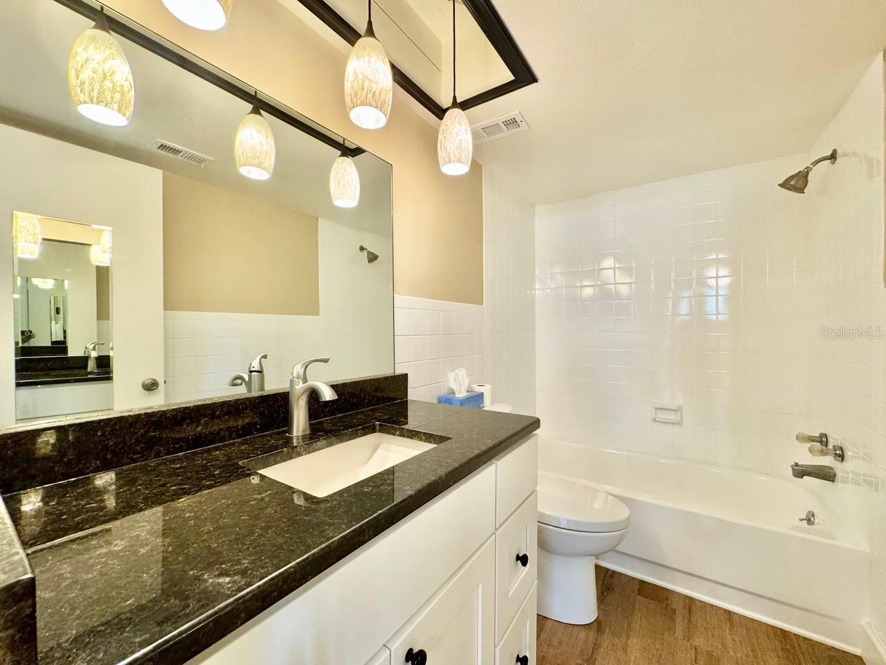 IMPERIAL OAKS CONDO - Residential Lease