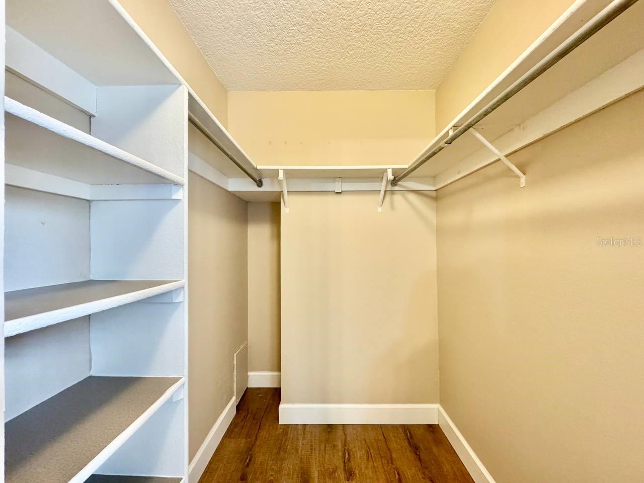 IMPERIAL OAKS CONDO - Residential Lease