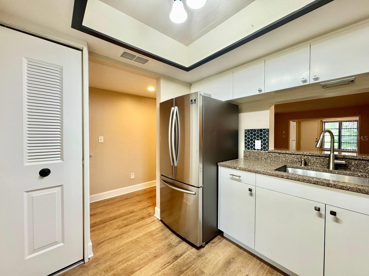 IMPERIAL OAKS CONDO - Residential Lease