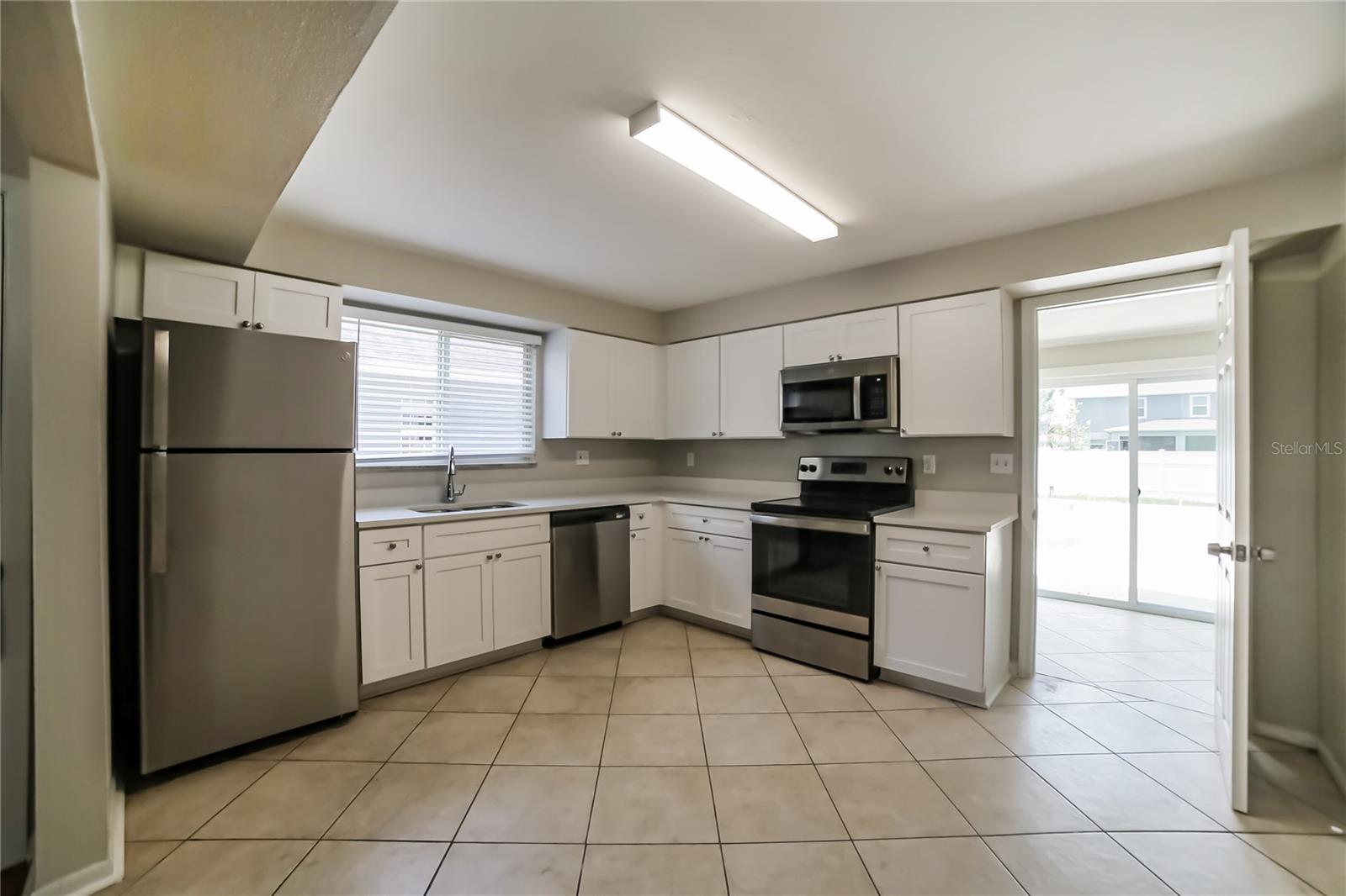 INTERBAY - Residential Lease
