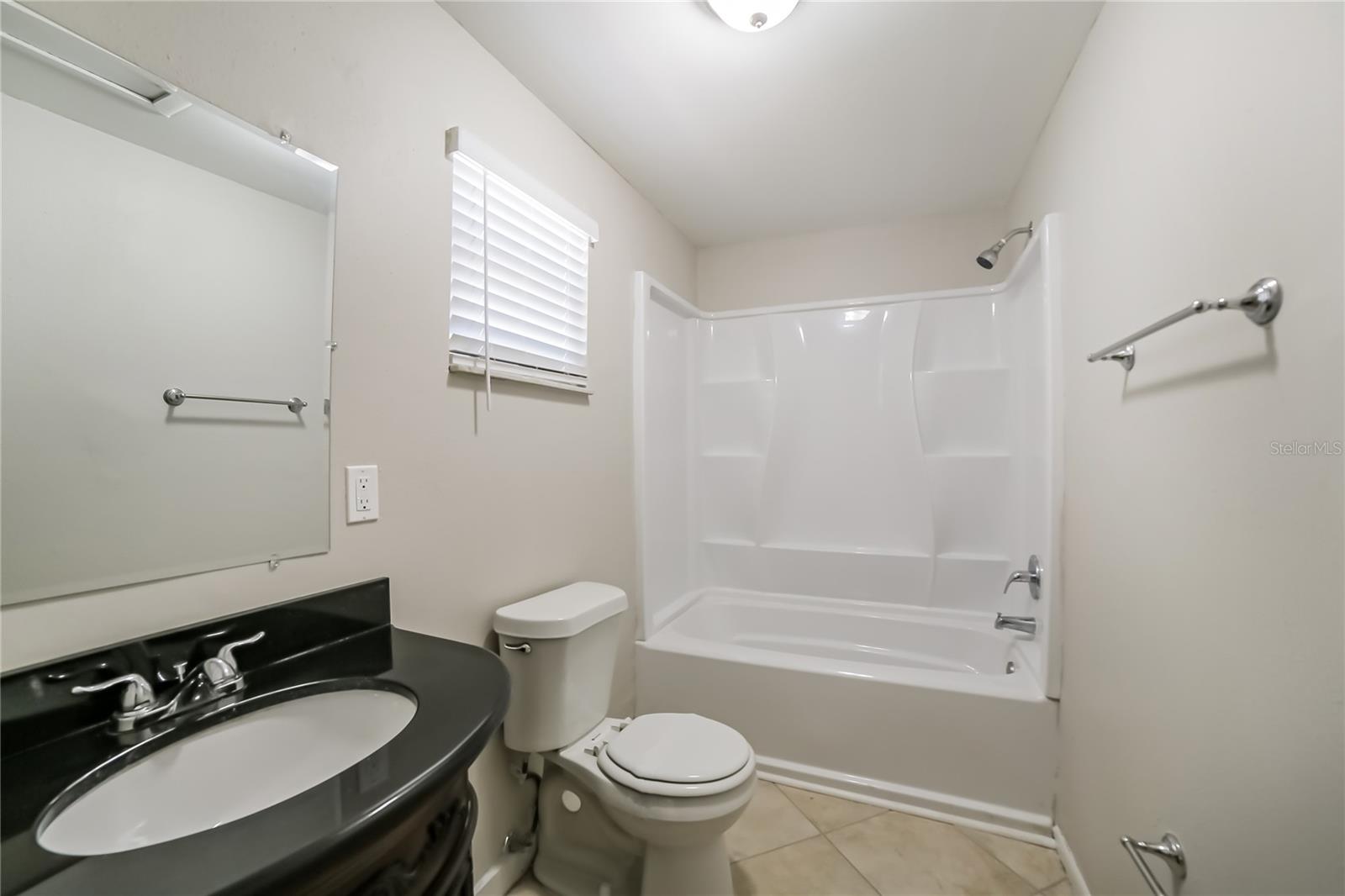 INTERBAY - Residential Lease