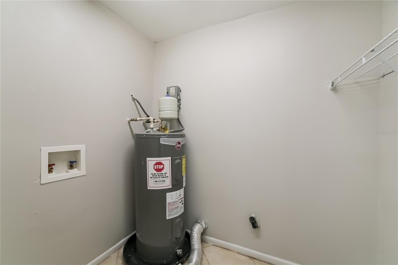 INTERBAY - Residential Lease