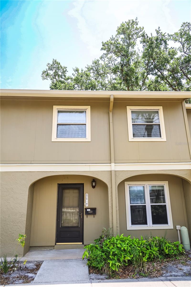 7107 HERNANDO COURT