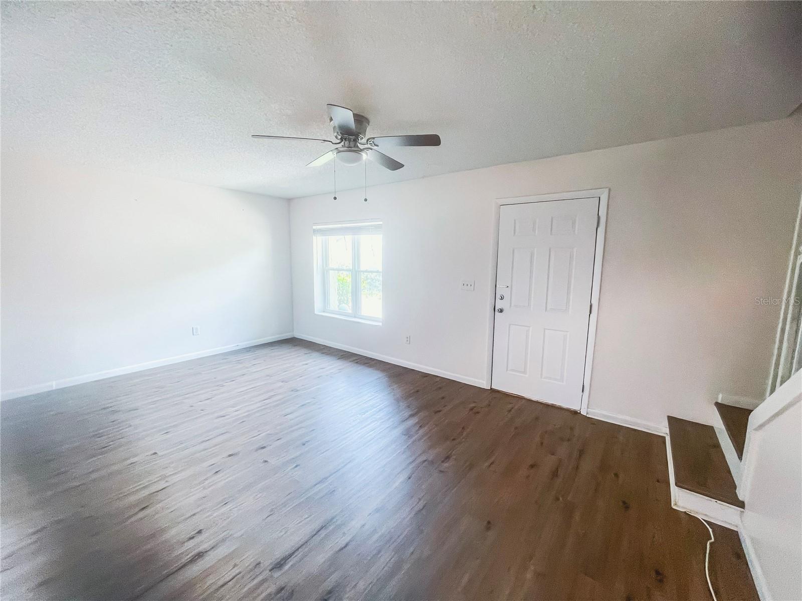 7107 HERNANDO COURT