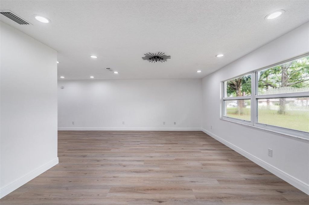 Photo of 9504 W Cluster Avenue, Tampa, FL 33615 (MLS # TB8425260)