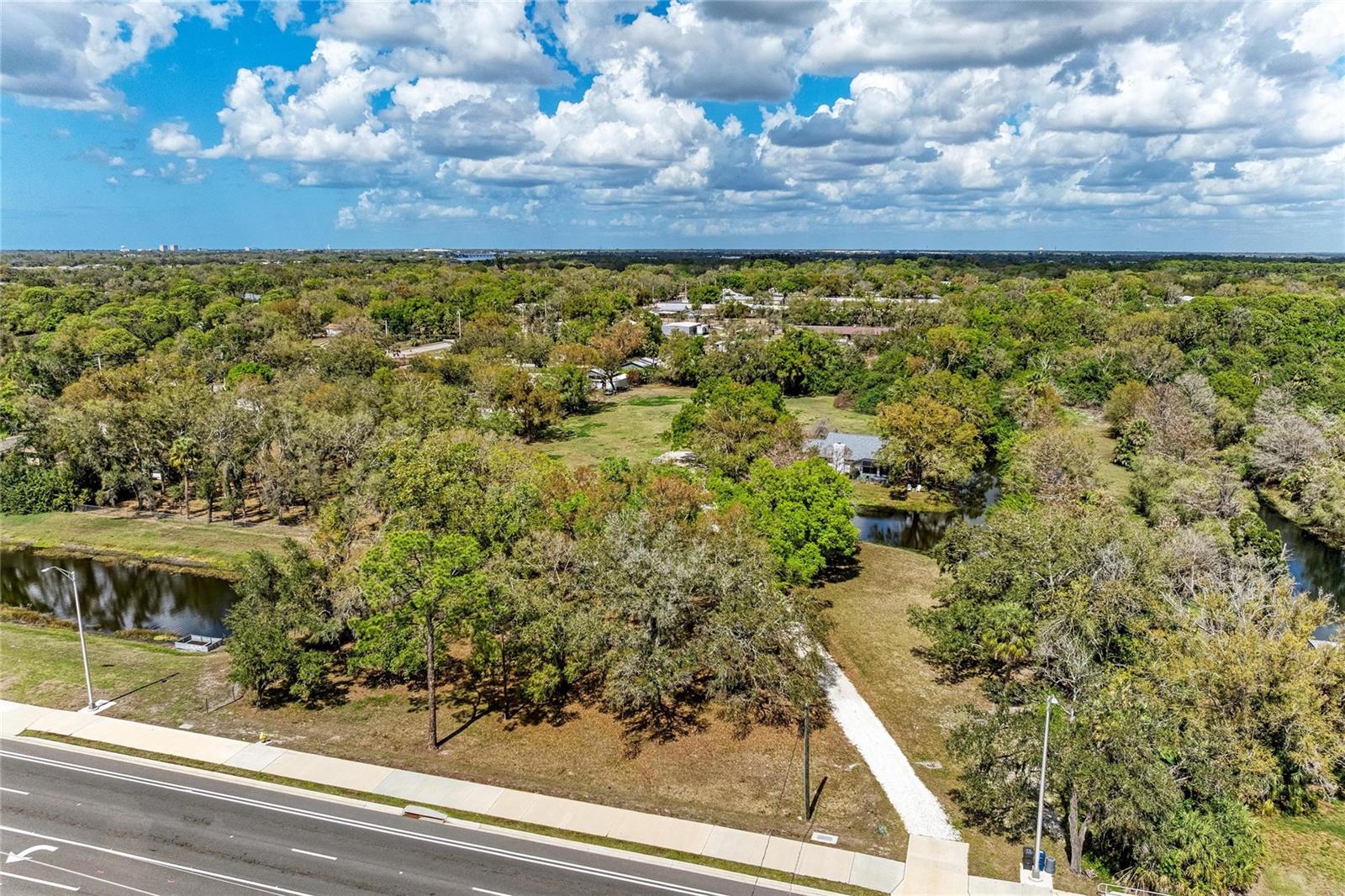 ELWOOD PARK - Residential