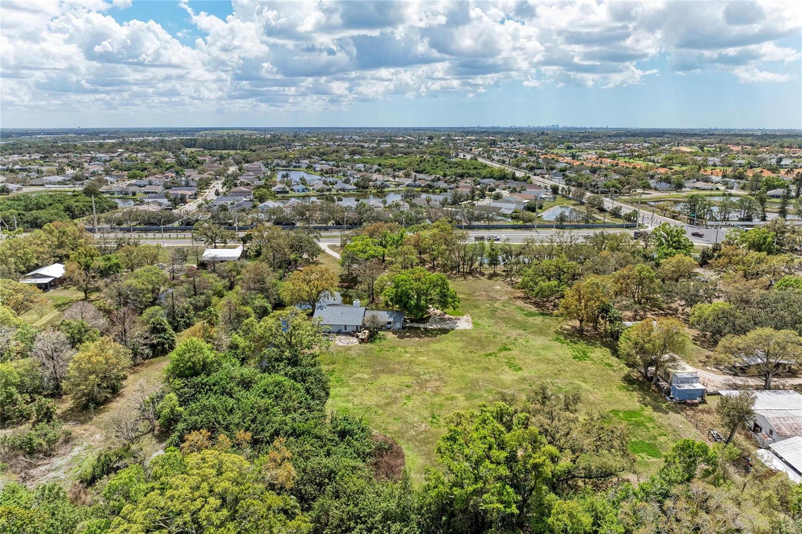 ELWOOD PARK - Residential