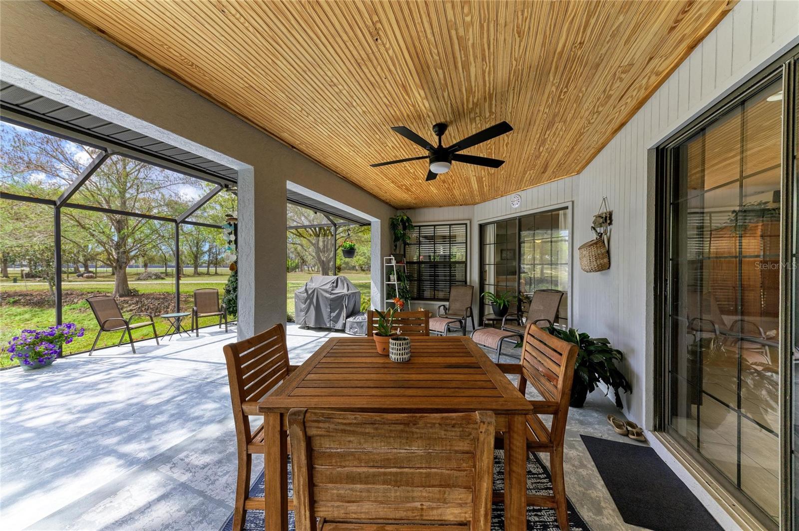 ELWOOD PARK - Residential