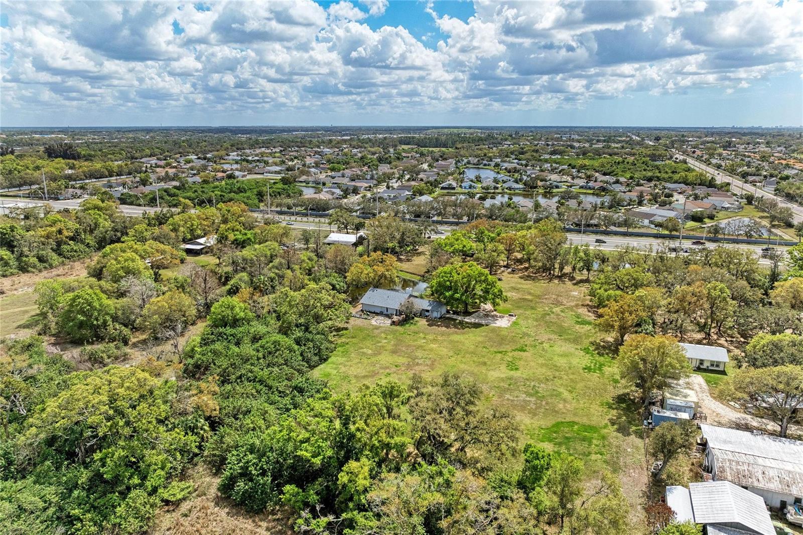 ELWOOD PARK - Residential