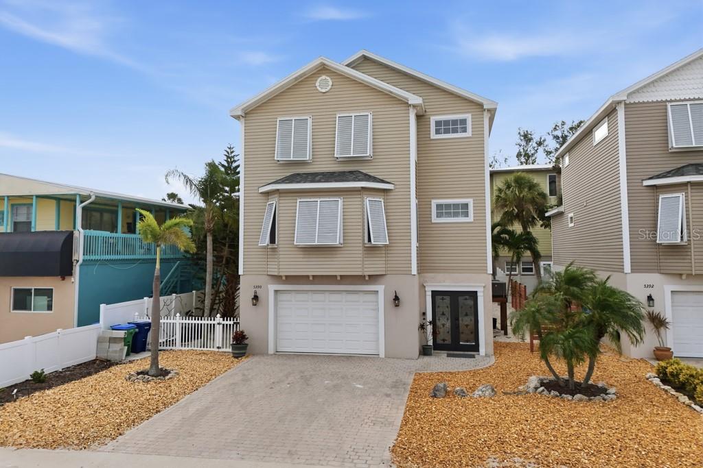 GULFVIEW VILLAS - Residential