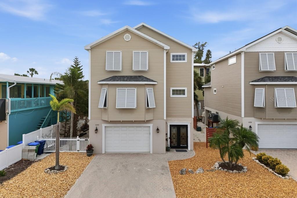 GULFVIEW VILLAS - Residential