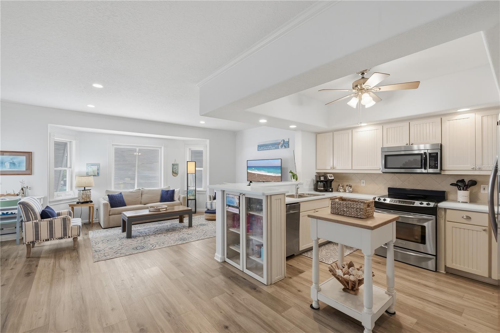 GULFVIEW VILLAS - Residential