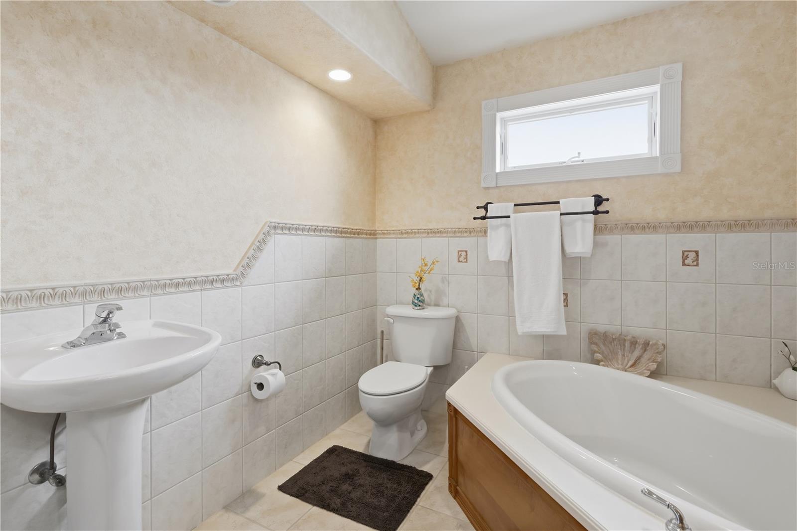 GULFVIEW VILLAS - Residential