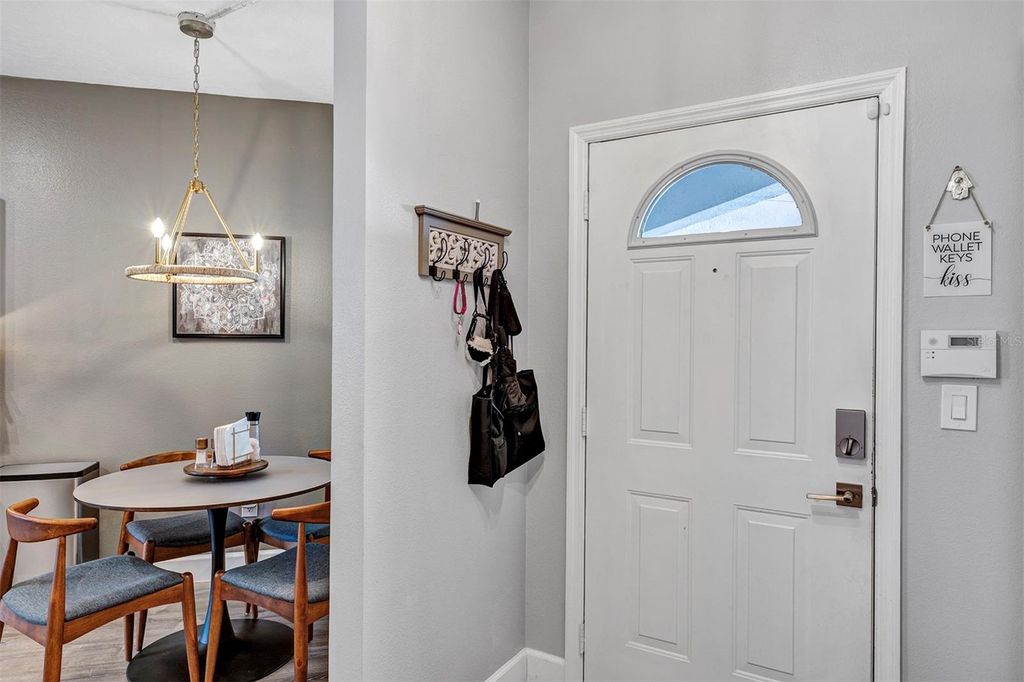 Photo of 550 Cranes Way #120, Altamonte Springs, FL 32701 (MLS # O6353929)