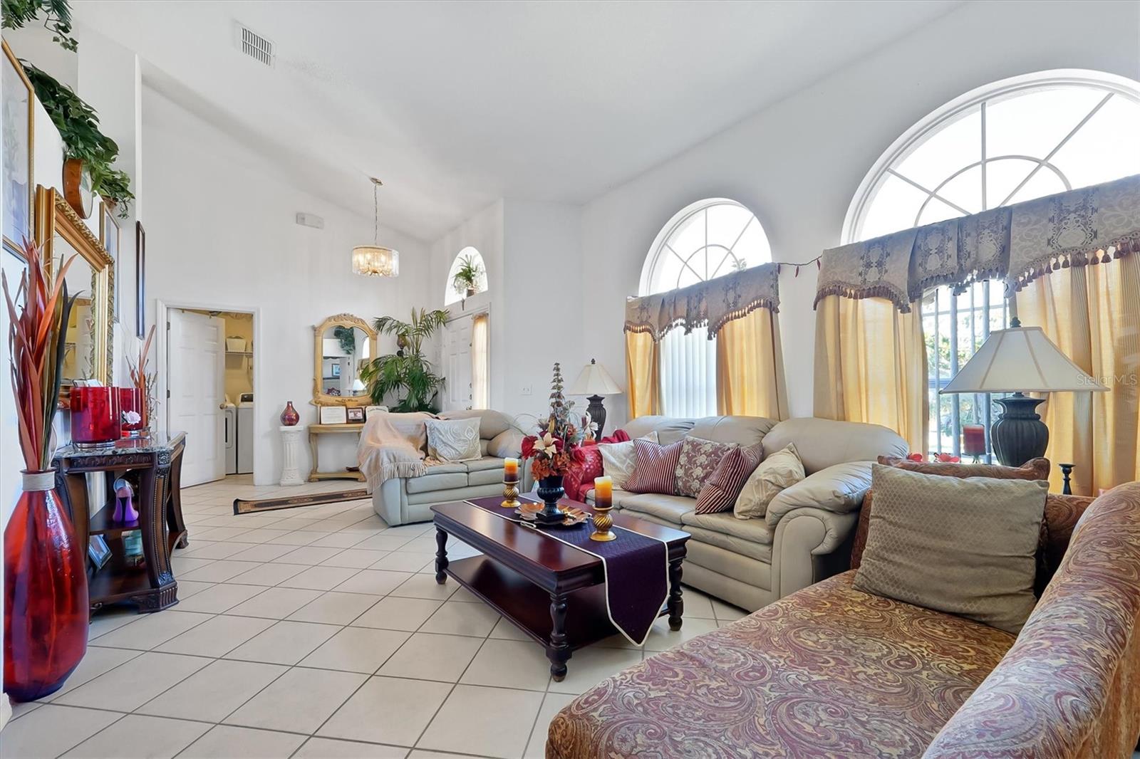 POINCIANA ESTATES SEC B - Residential