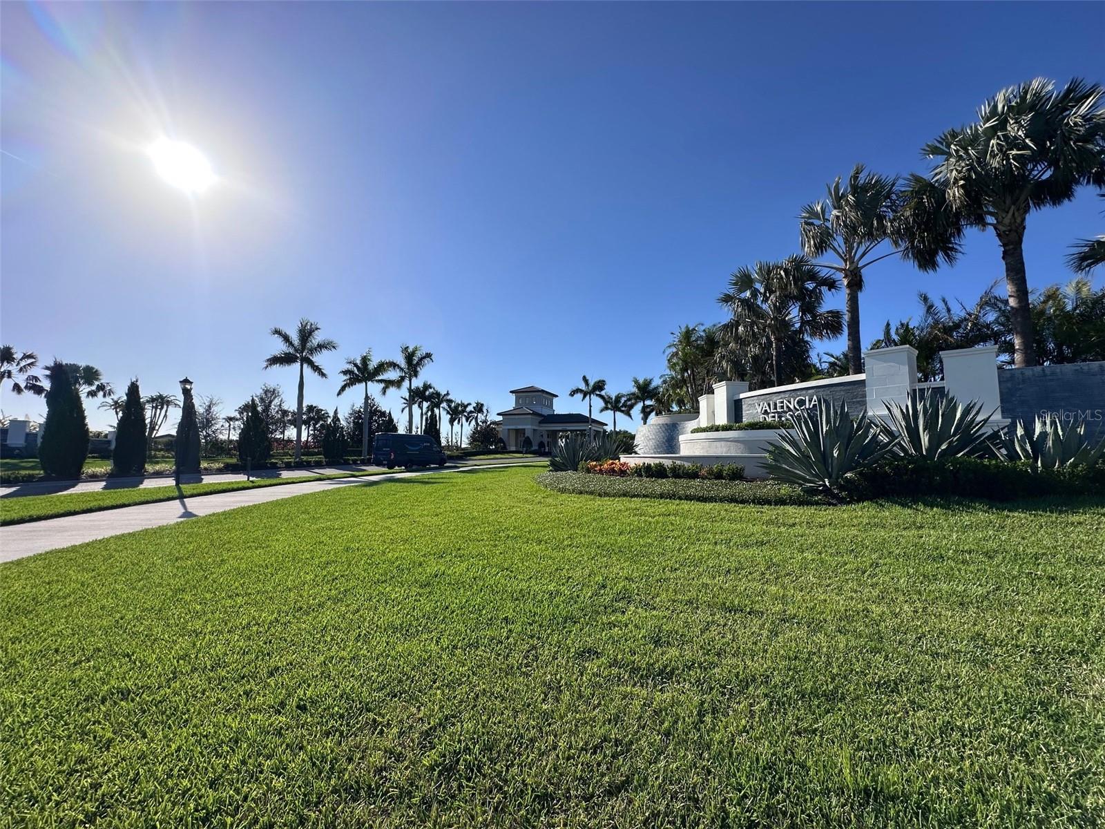 15528 CORONA DEL MAR DRIVE