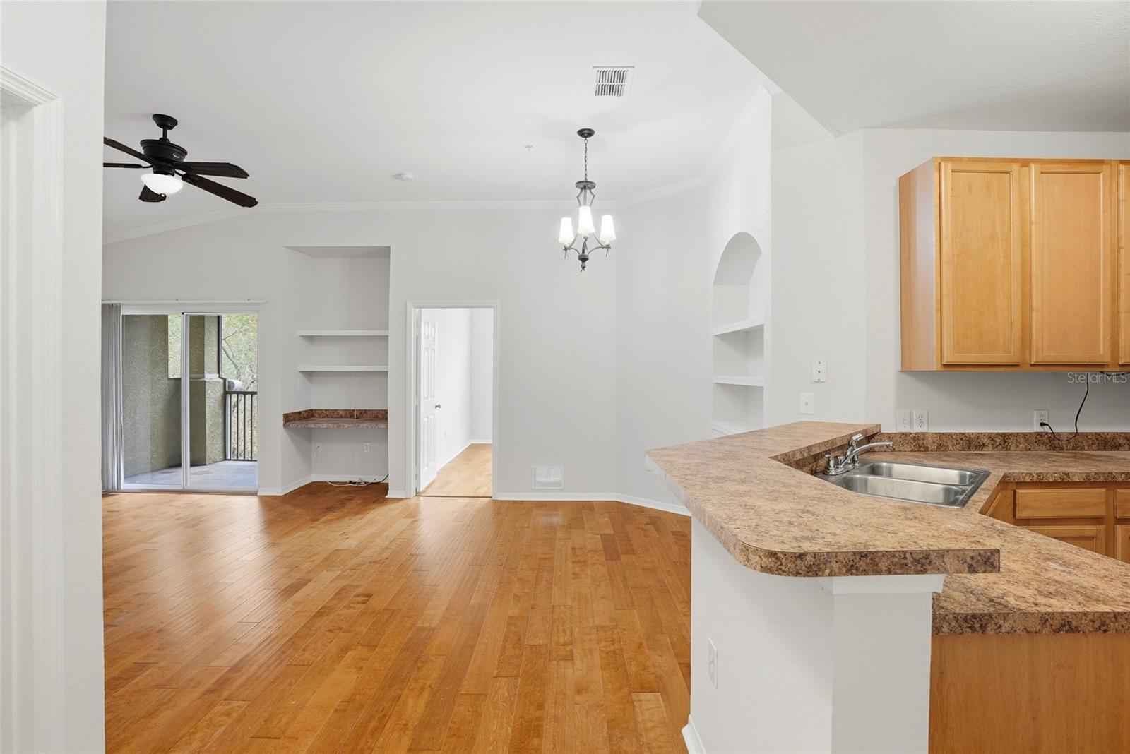 COURTNEY PALMS CONDOMINIUM - Residential