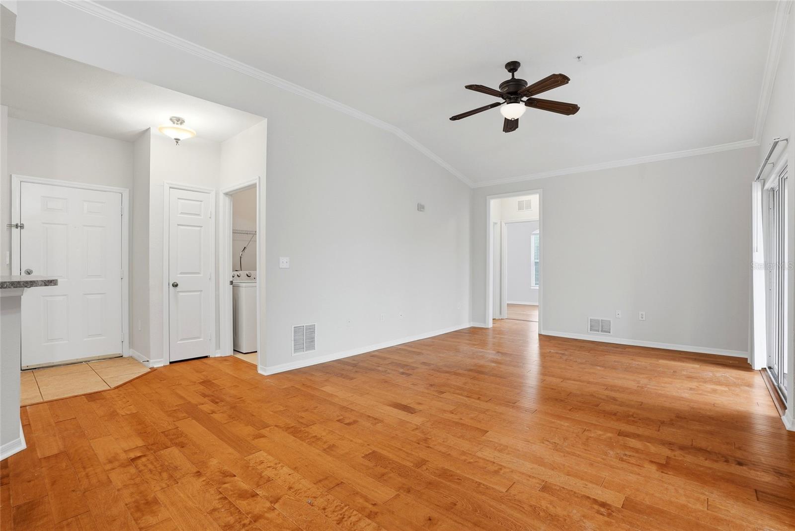 COURTNEY PALMS CONDOMINIUM - Residential