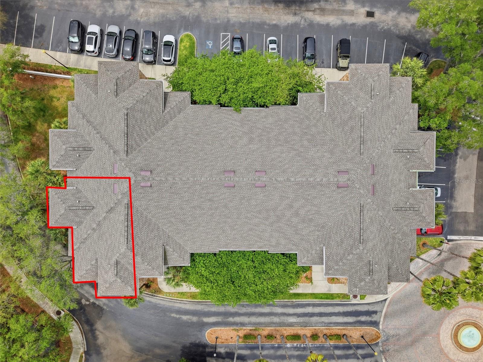 COURTNEY PALMS CONDOMINIUM - Residential