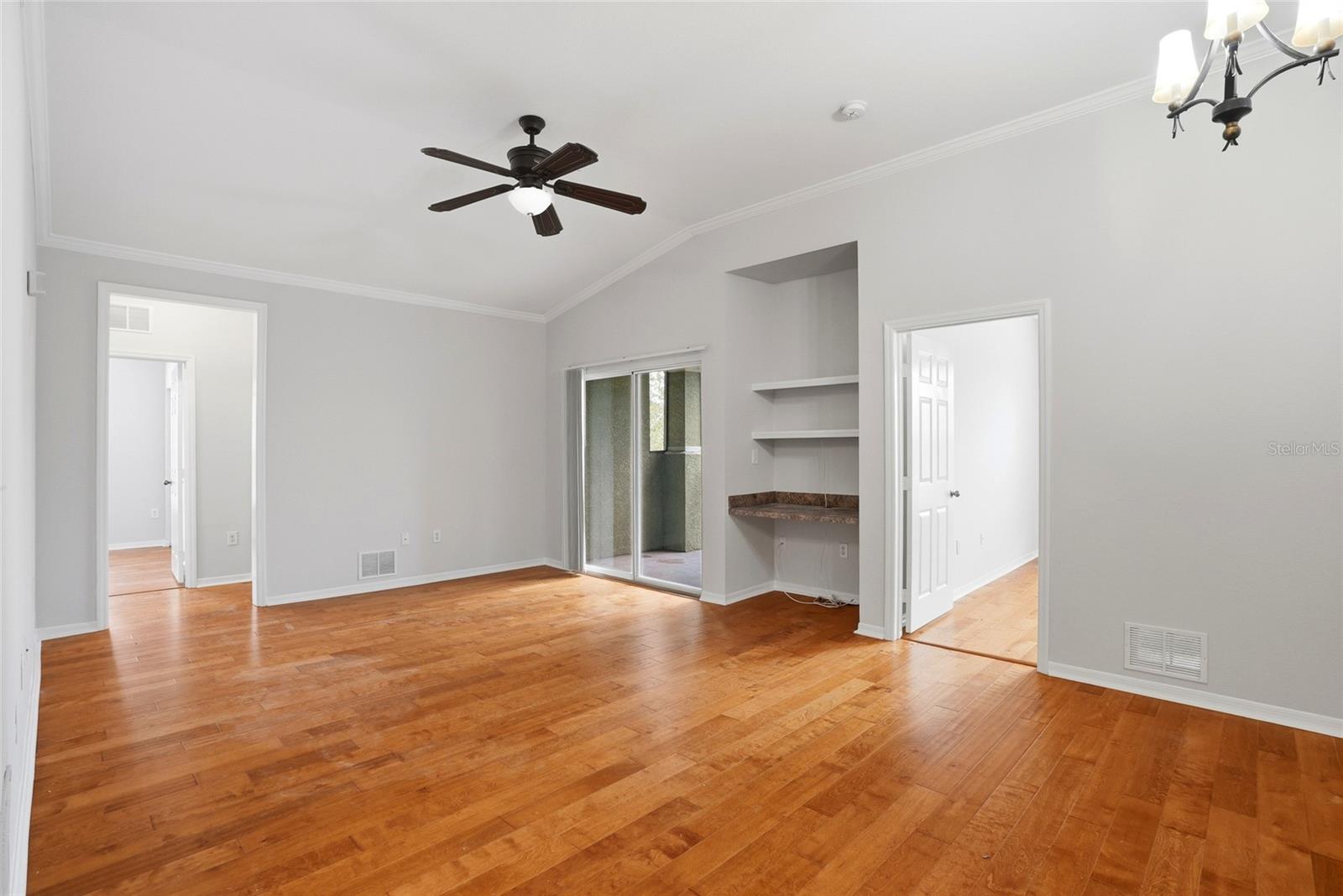 COURTNEY PALMS CONDOMINIUM - Residential