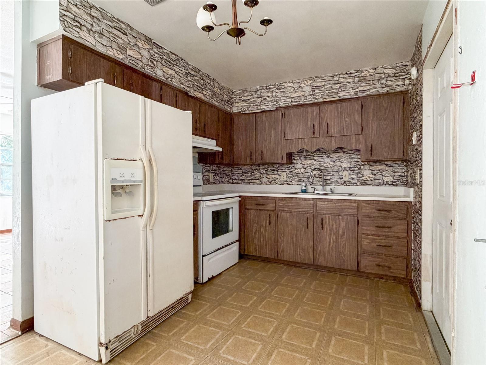 RIDGE VIEW - Residential