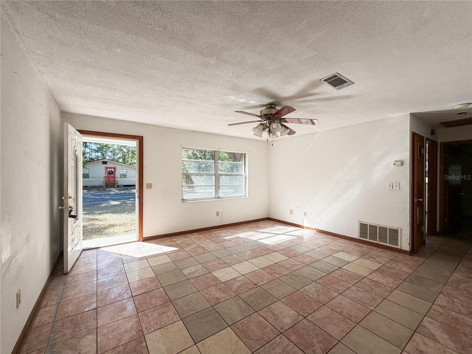 RIDGE VIEW - Residential