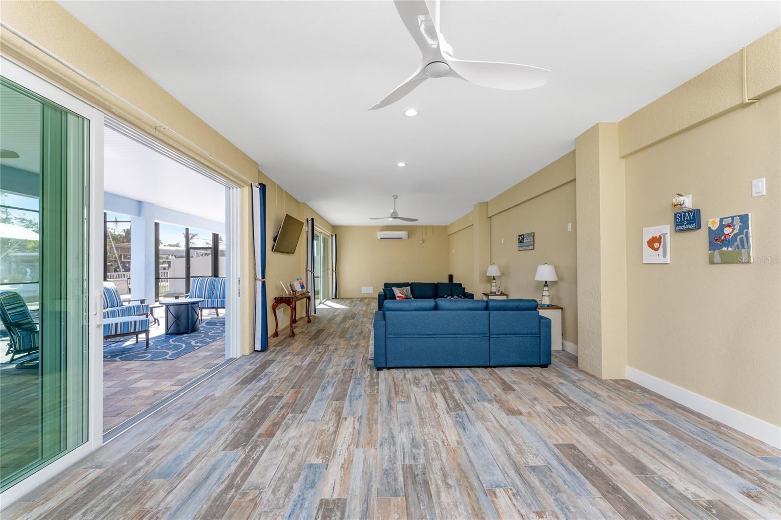 PINE COVE - Residential