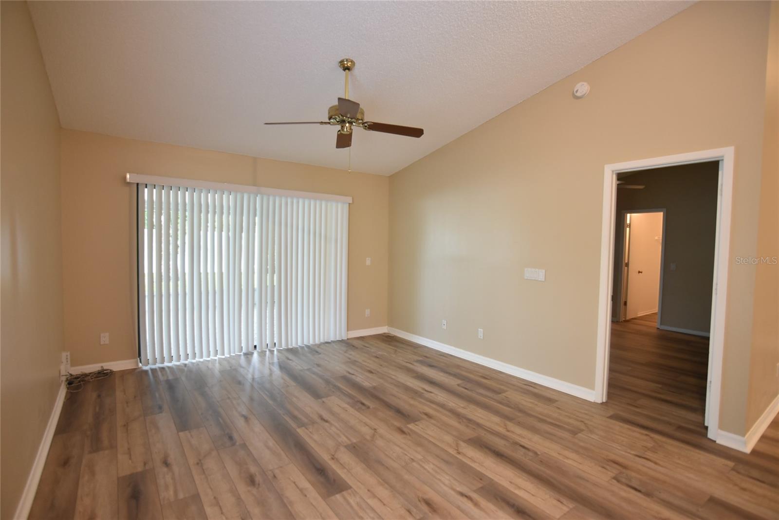 ALAFAYA WOODS PH 5 - Residential Lease