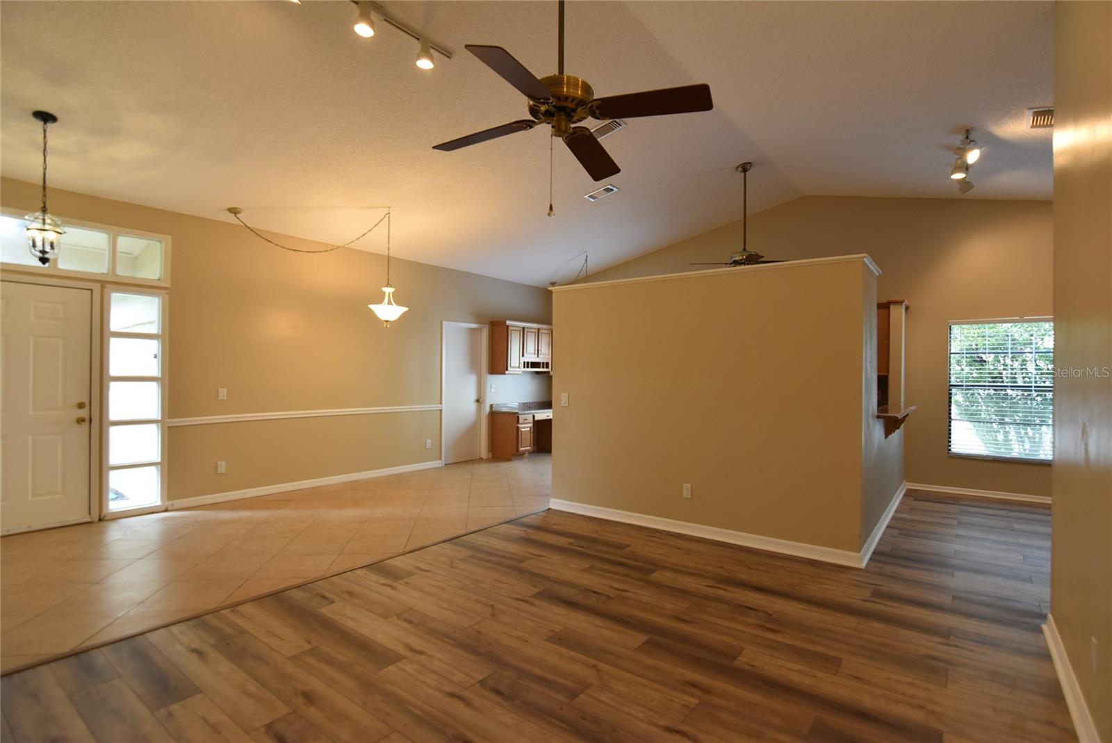 ALAFAYA WOODS PH 5 - Residential Lease