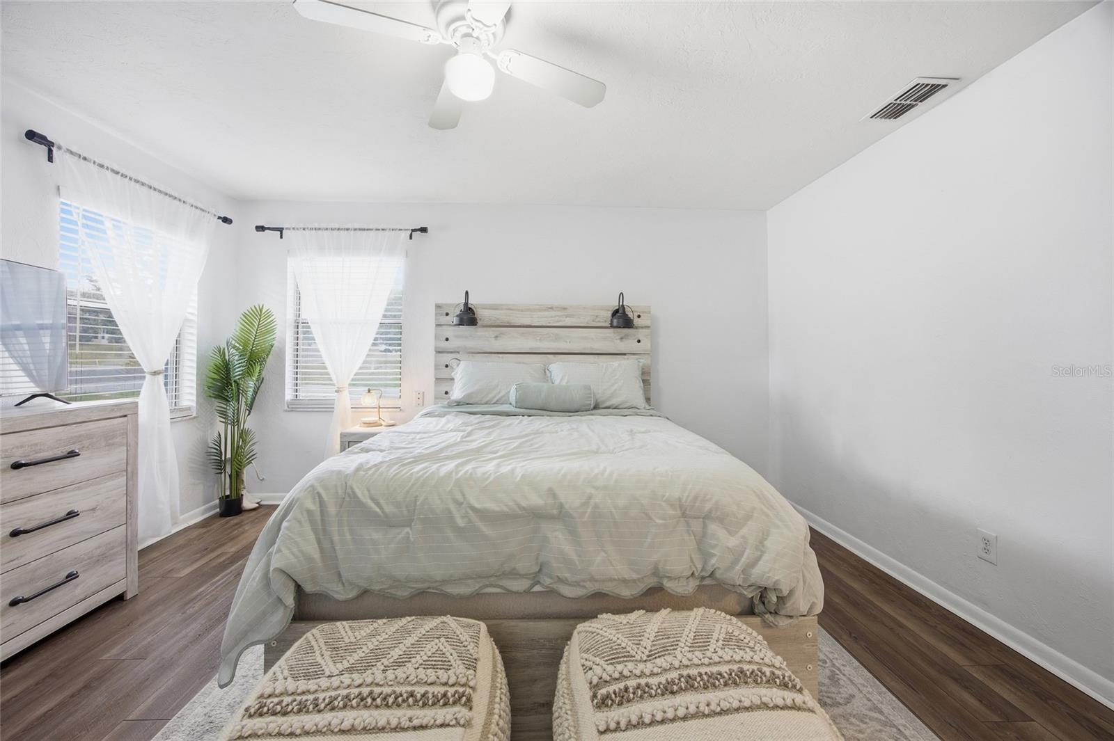 BEVERLY HILLS UNIT 08 PH 02 - Residential