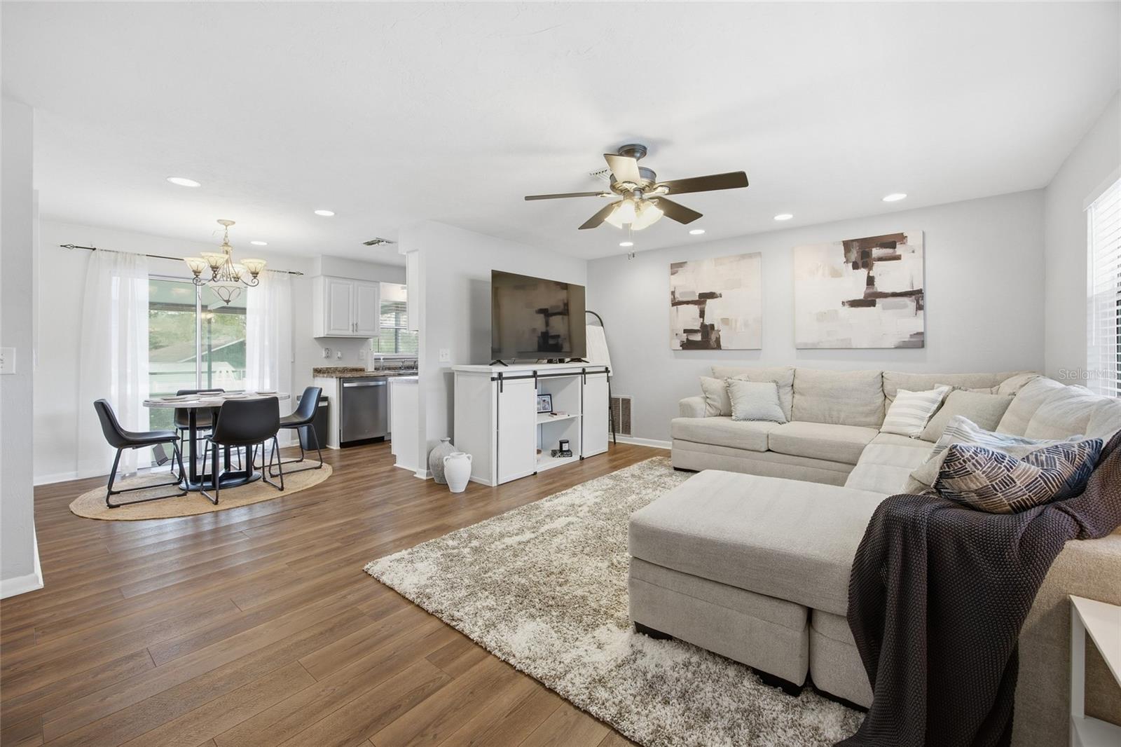 BEVERLY HILLS UNIT 08 PH 02 - Residential