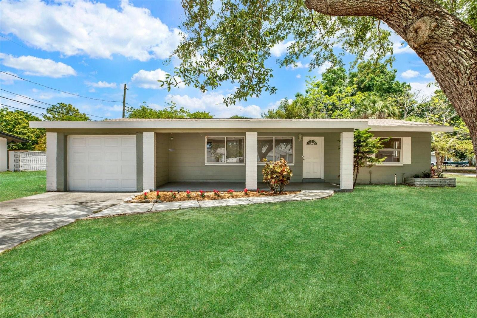 THUNDERBIRD HILL - Residential