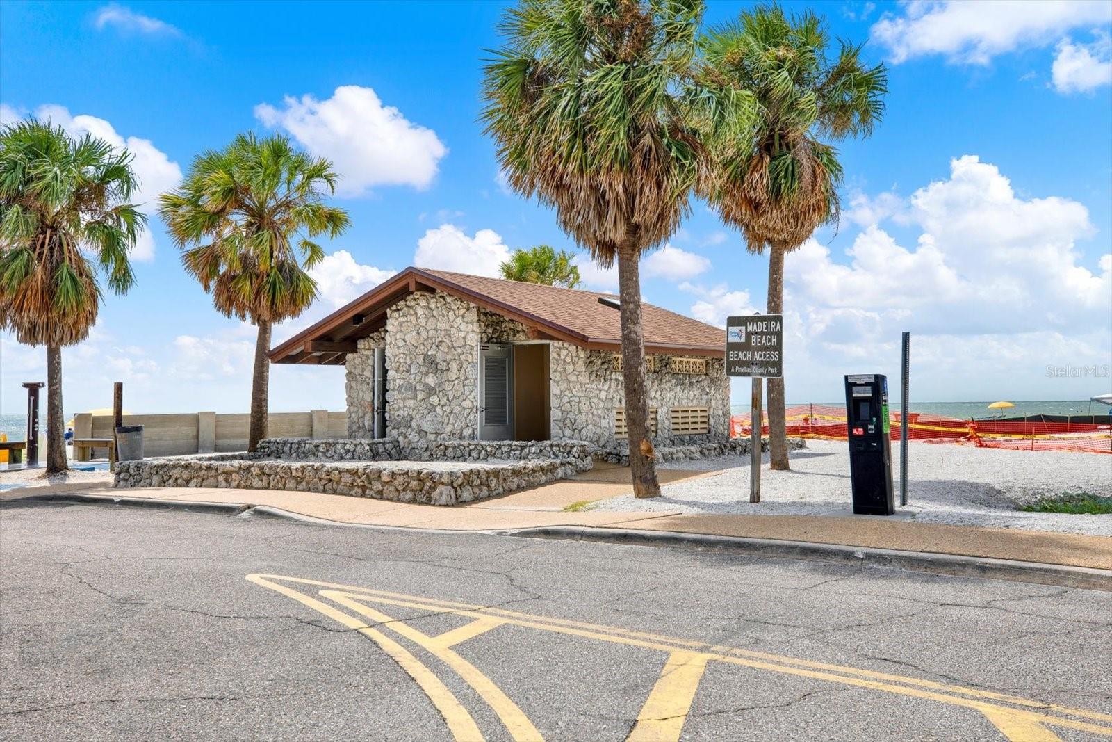 THUNDERBIRD HILL - Residential