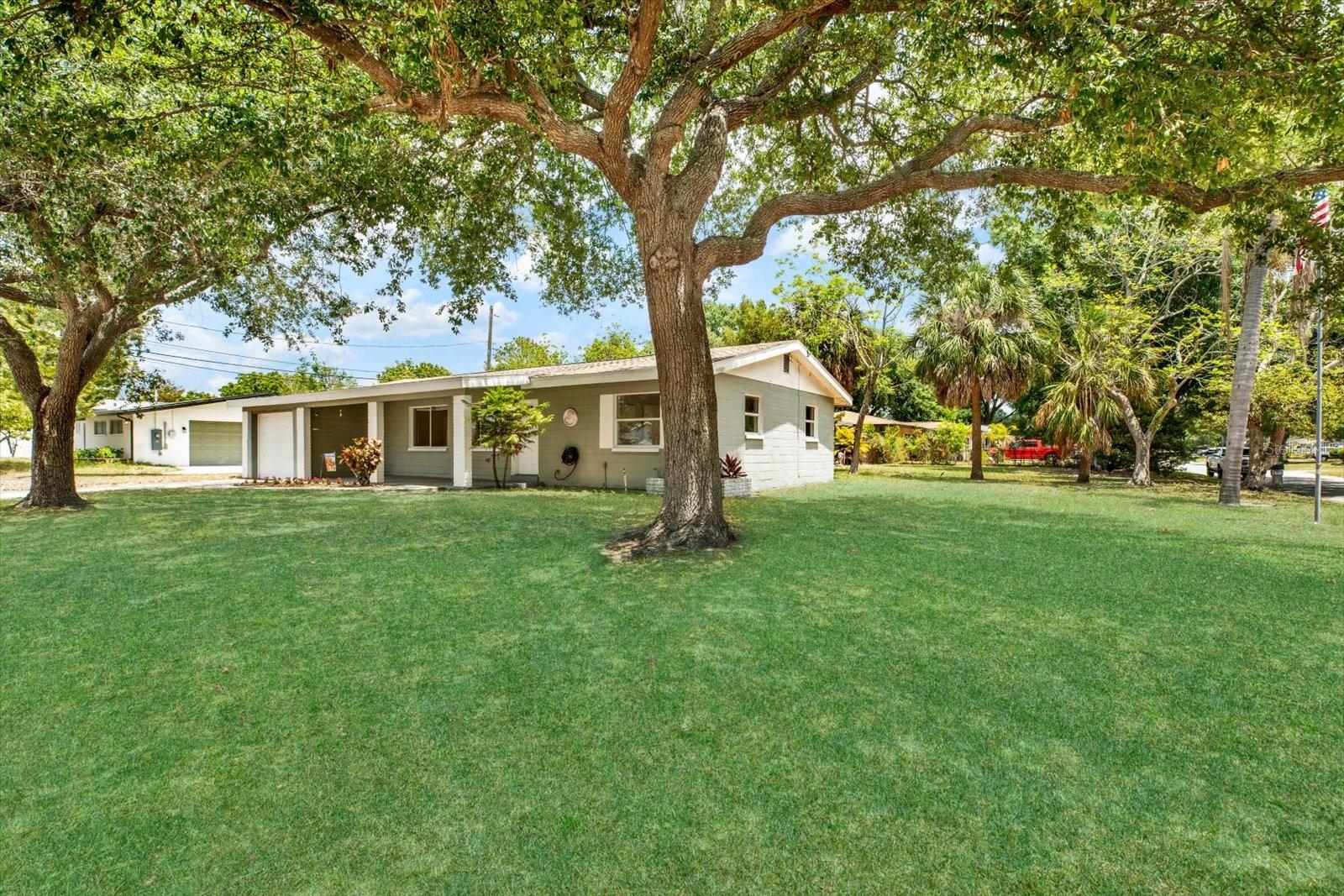 THUNDERBIRD HILL - Residential