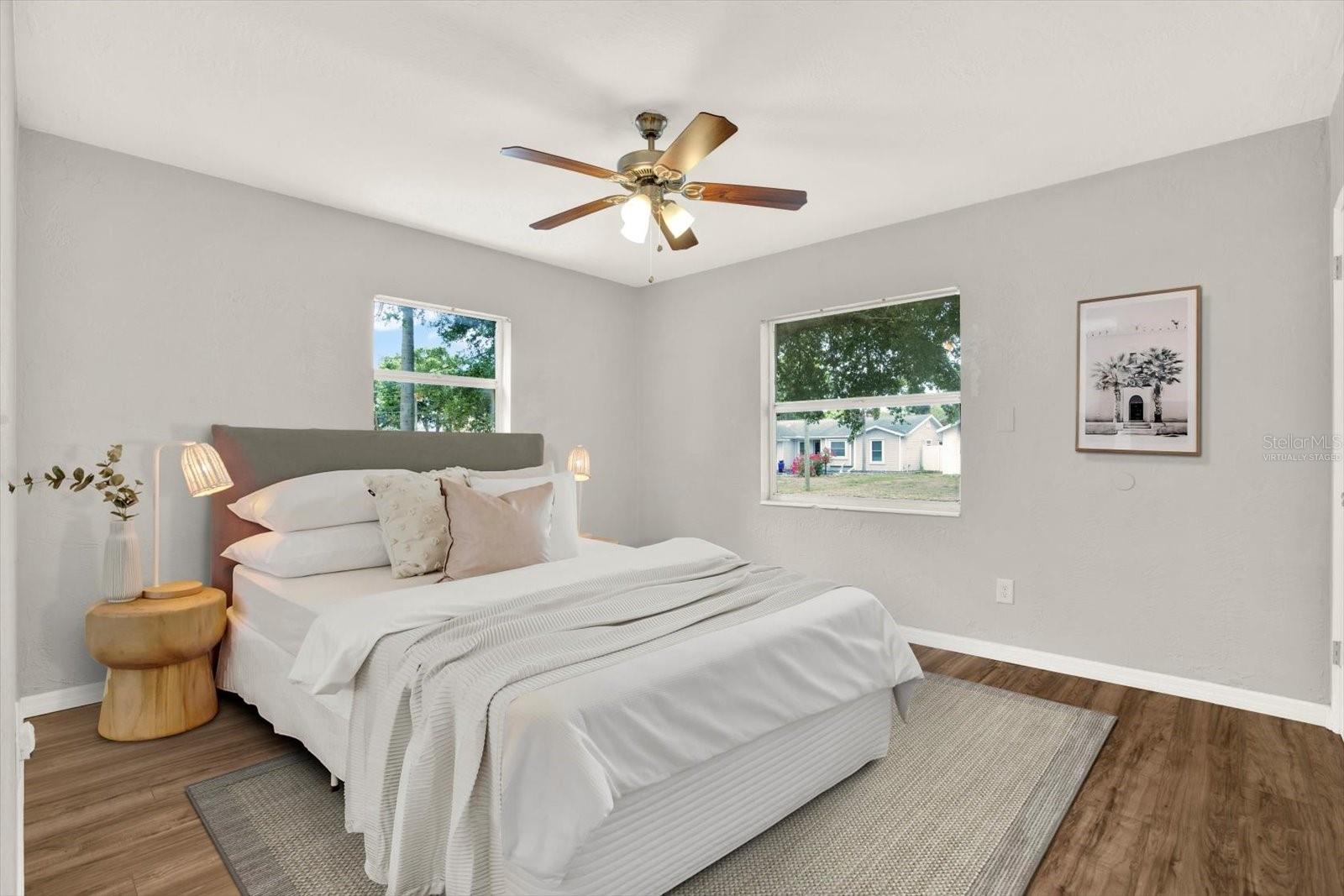 THUNDERBIRD HILL - Residential