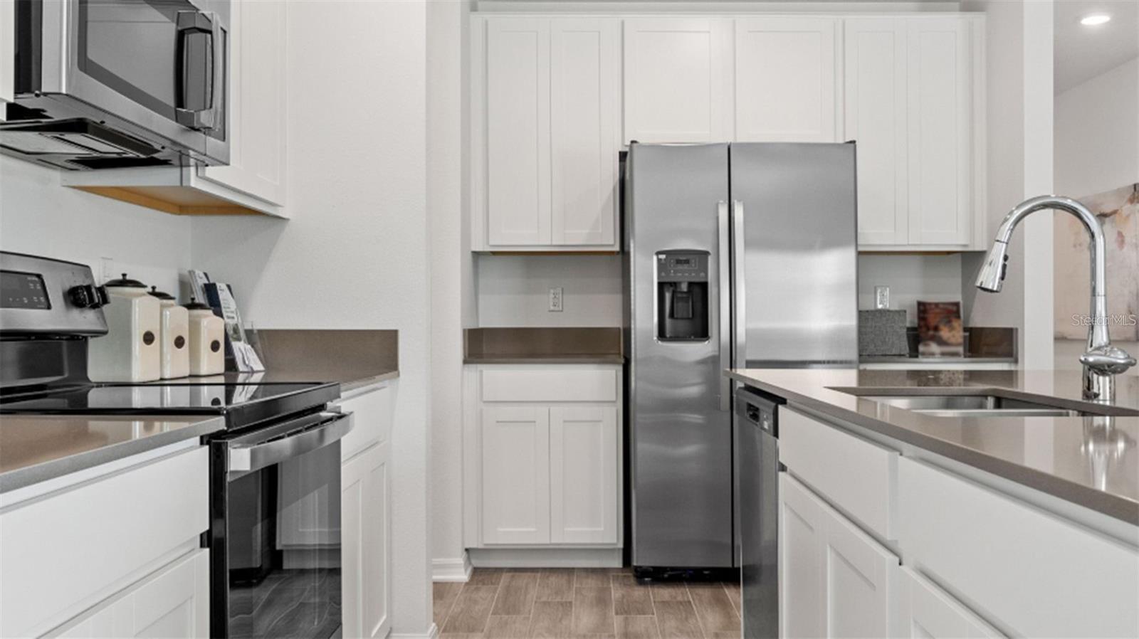 LEOMA'S LANDING 40'S - Residential