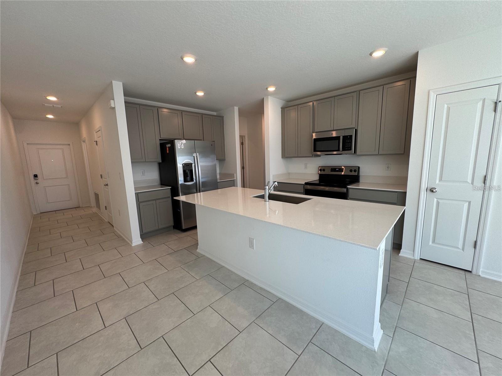 LEOMA'S LANDING 40'S - Residential