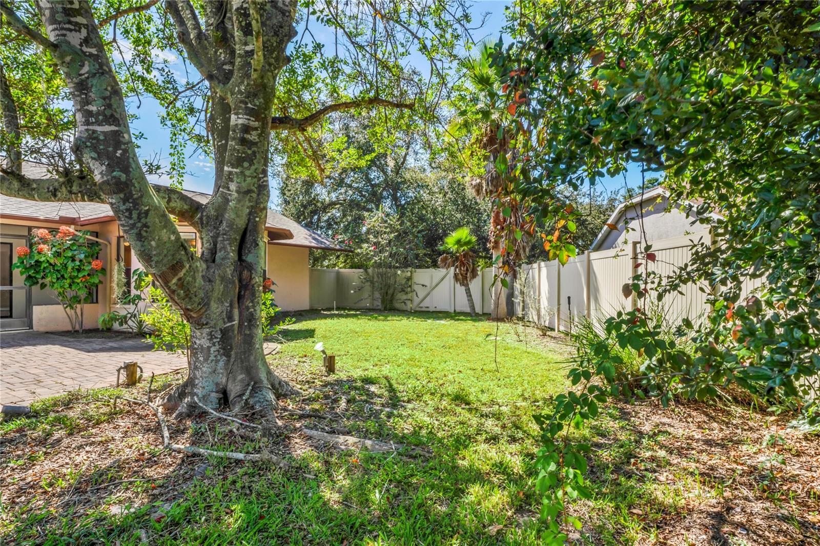 BERKELEY MANOR - Residential